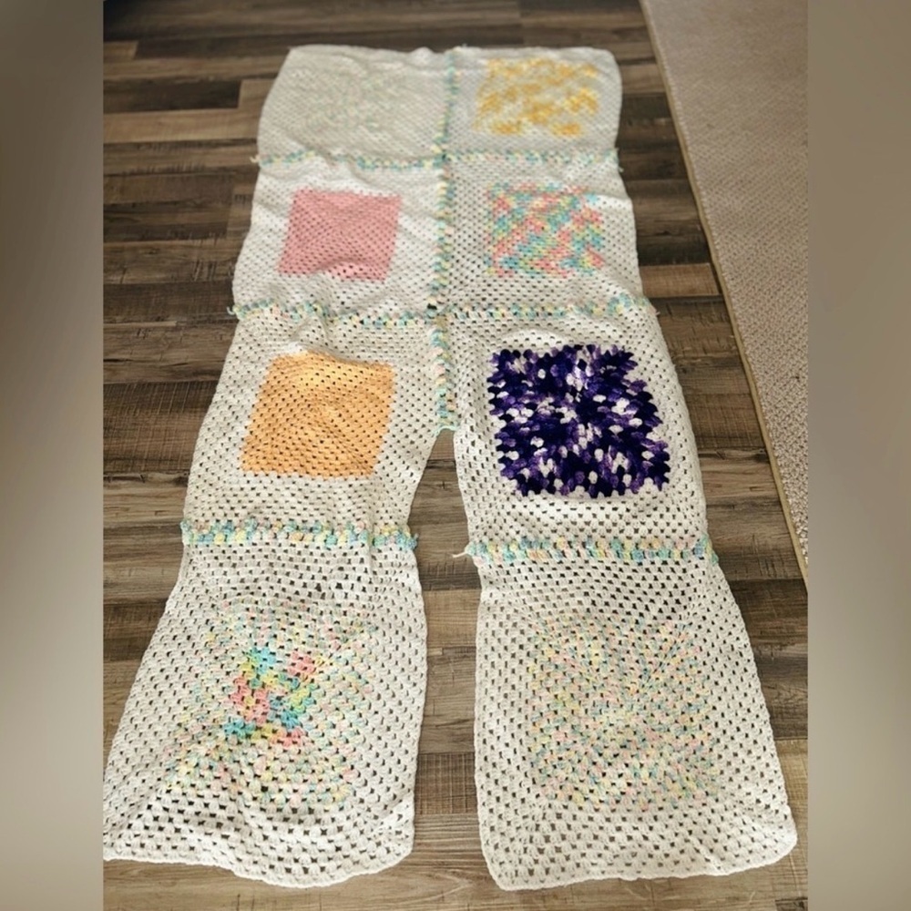 Vintage Crochet Afghan Panel Granny Square Blanket Project Upcycle Craft Project - Picture 12 of 13